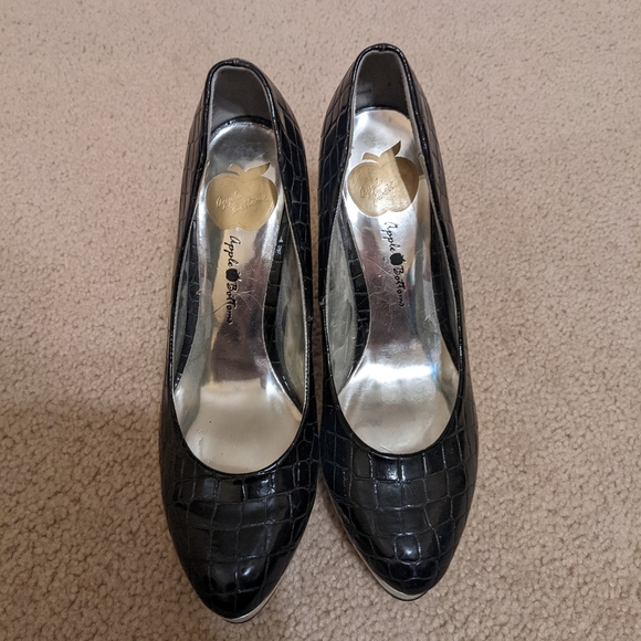 Apple bottoms size 7 wedges - Picture 1 of 2